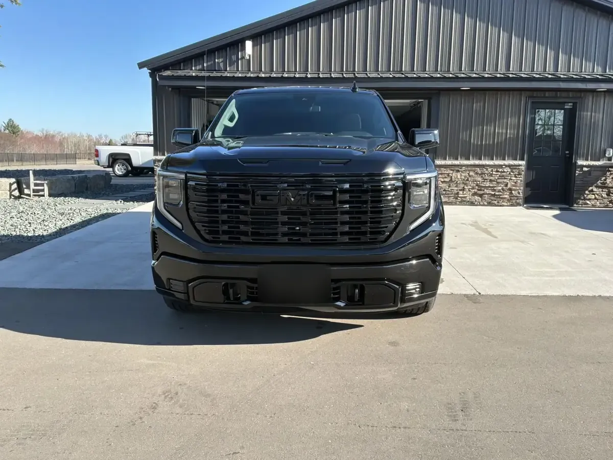 2025 GMC Sierra 1500 PRO Regular Cab 4×4, front